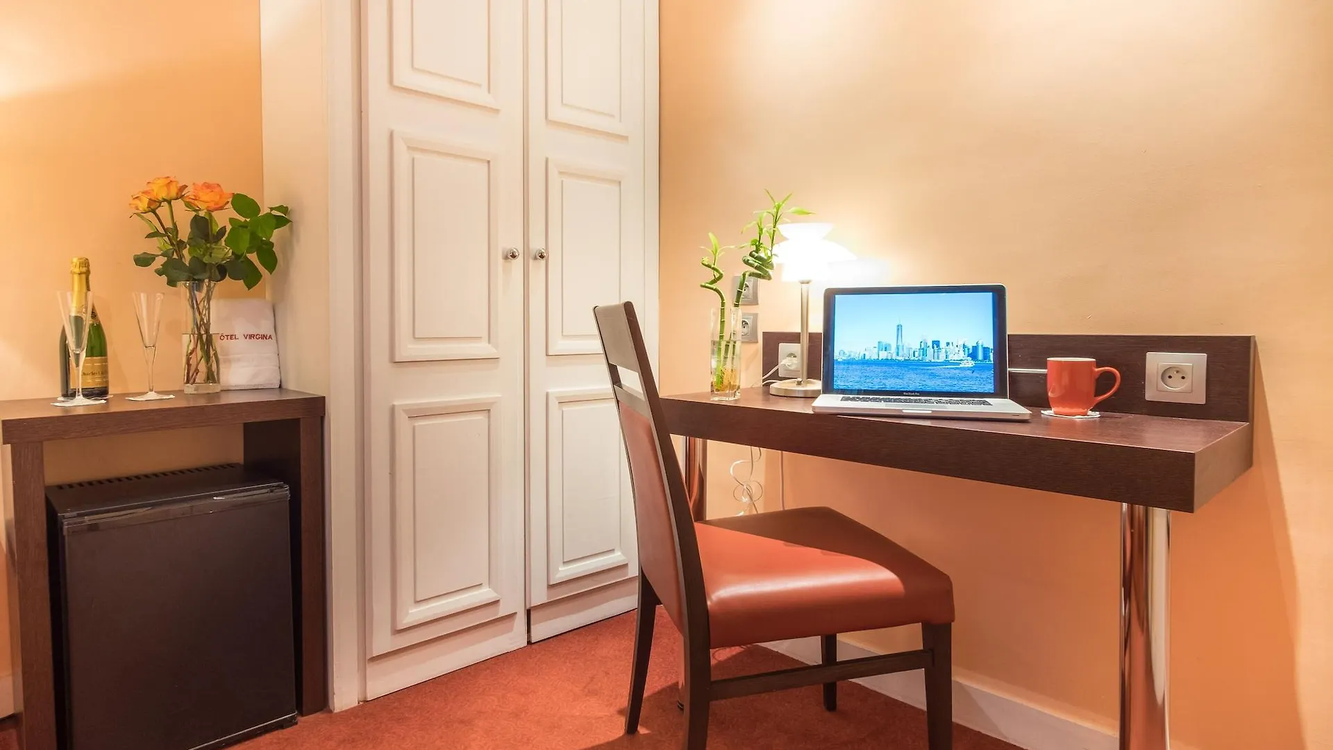 Virgina Hotel 3*
