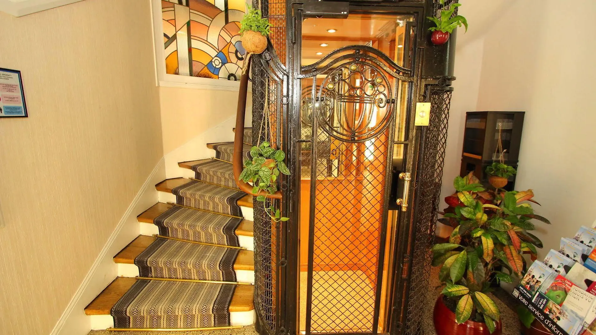 Hotel Virgina 3*